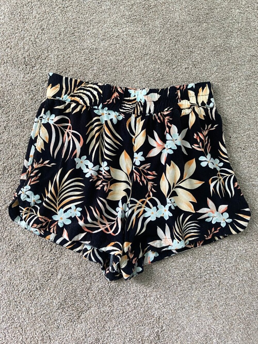 Rip Curl Pull On Tropical Print Shorts